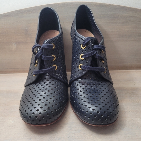 Tory Burch Women's Victor Perforated Leather Wedge Shoes 6.5 Navy Blue Brown - Picture 3 of 14